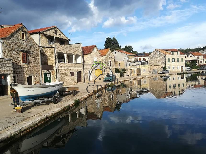 Croatia, Island of Hvar,  - Stone house, for sale