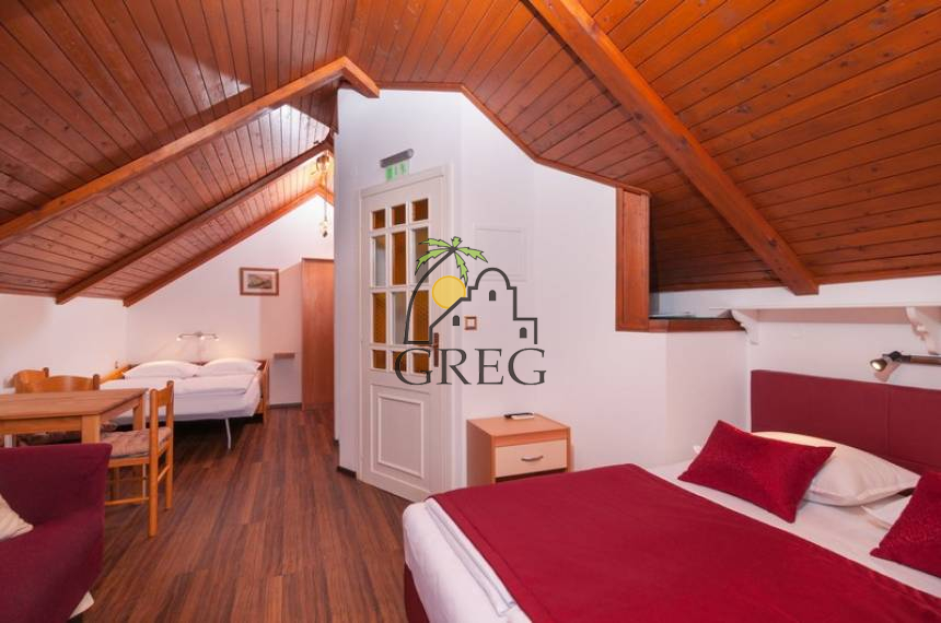 Chorwacja, Dalmacja Środkowa,  - Dom kamienny, na sprzedaż