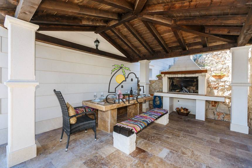 Croatia, Middle Dalmatia,  - House, for sale