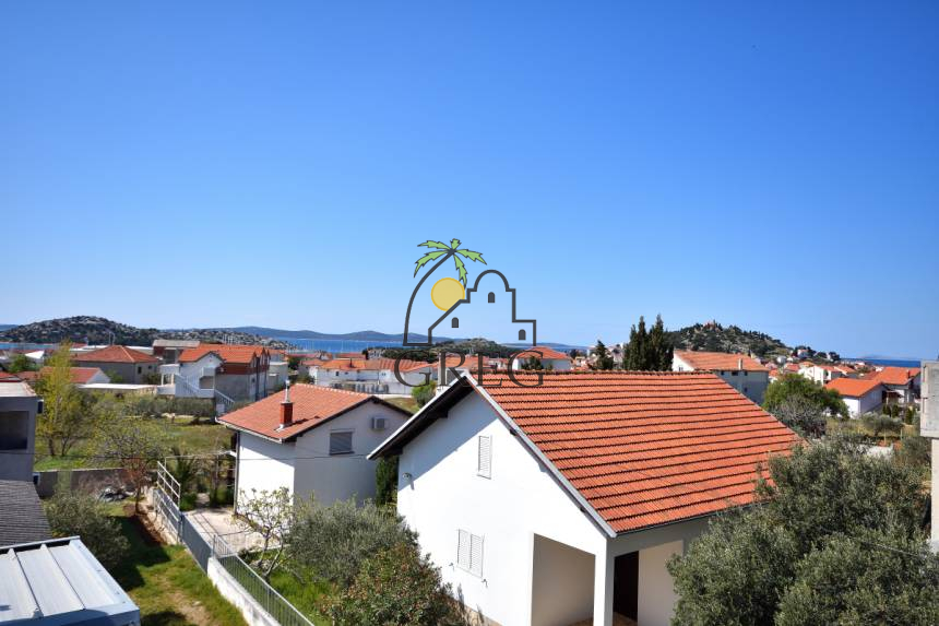 Chorwacja, Dalmacja Północna, Tribunj - Apartamentowiec, na sprzedaż