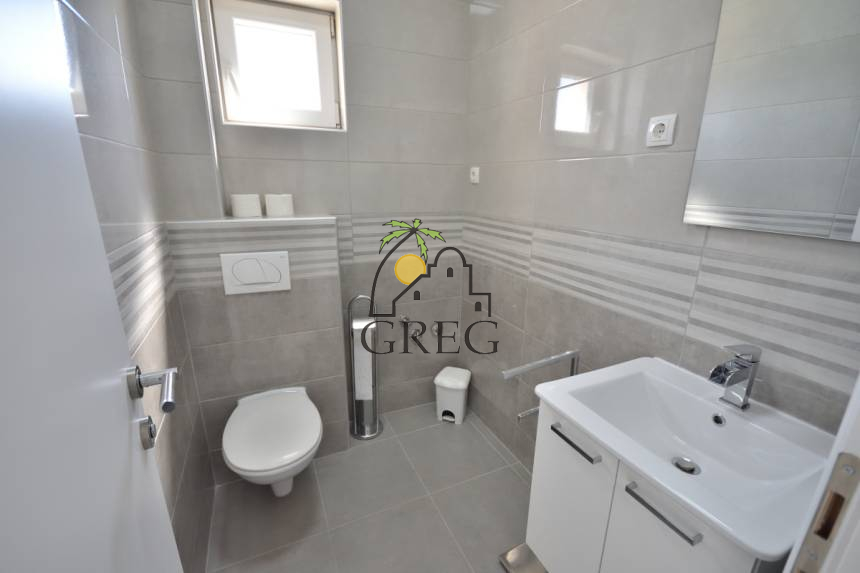 Chorwacja, Dalmacja Północna, Tribunj - Apartamentowiec, na sprzedaż