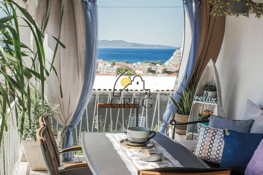 Croatia, Middle Dalmatia, Makarska - Apartment building, for sale