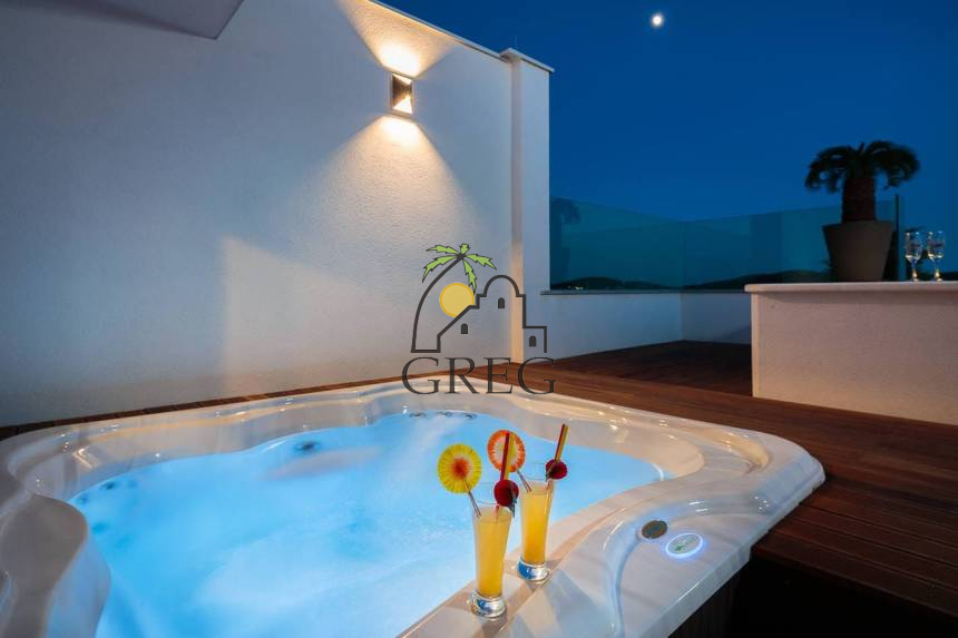 Chorwacja, Dalmacja Środkowa,  - Dom, na sprzedaż