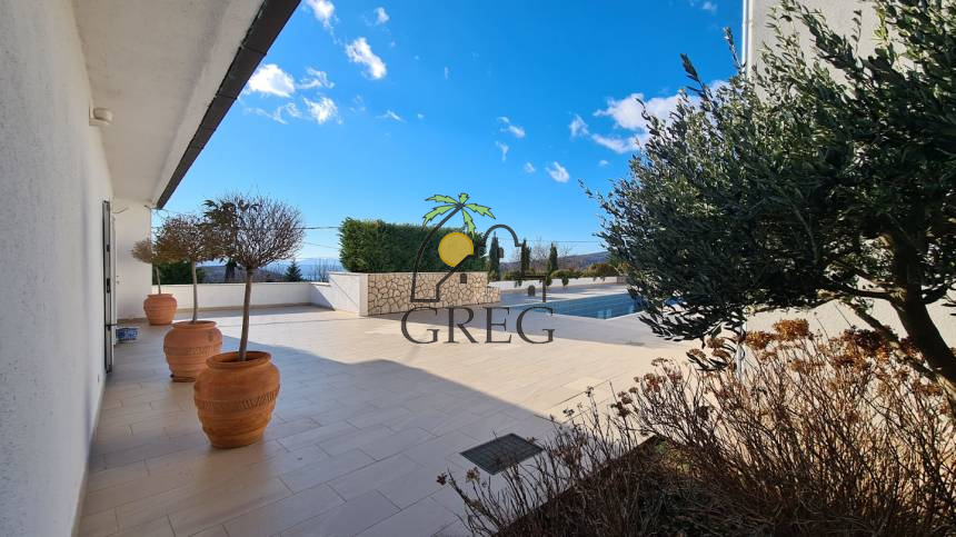 Croatia, Kvarner, Crikvenica - Apartment building, for sale