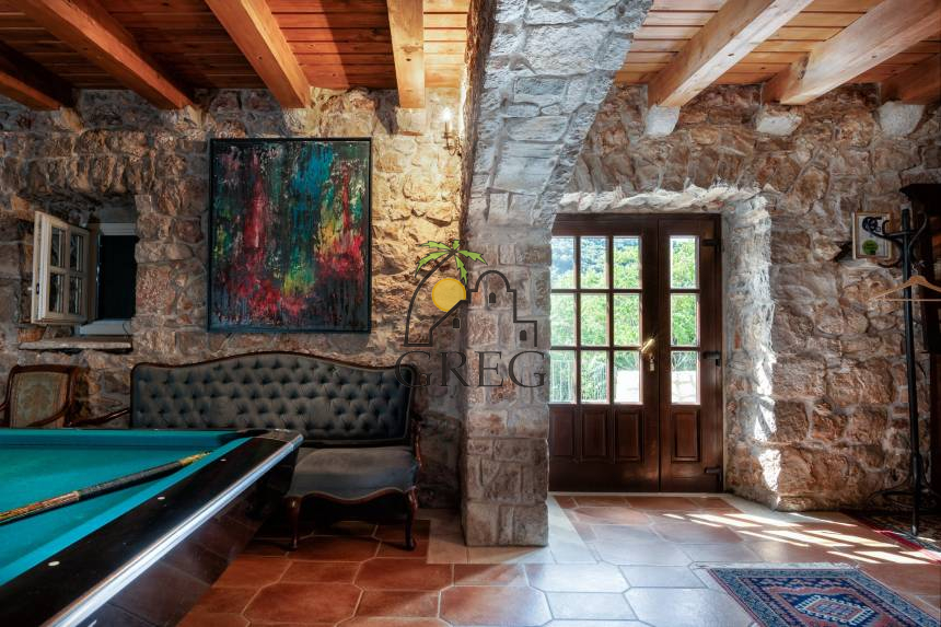 Croatia, Pelješac Peninsula,  - Stone house, for sale