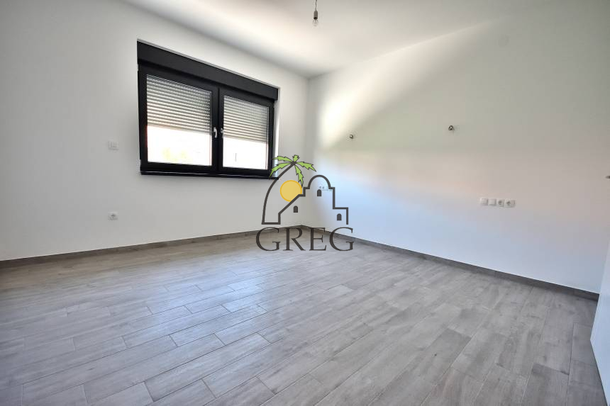 Croatia, North Dalmatia, Vodice - Apartment, for sale