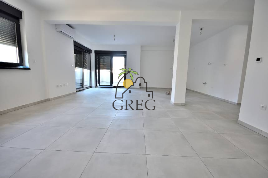 Croatia, North Dalmatia, Vodice - Apartment, for sale