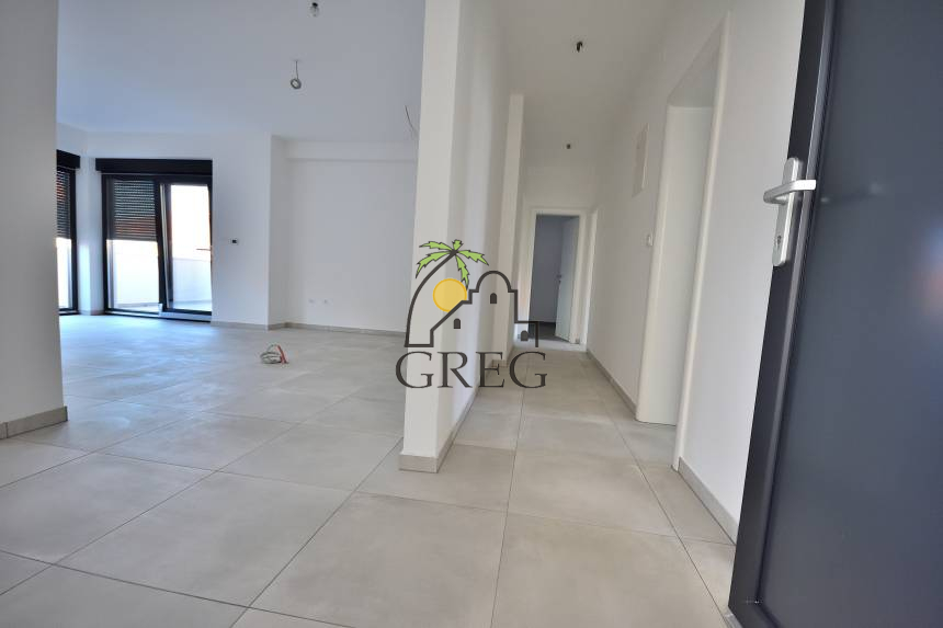 Croatia, North Dalmatia, Vodice - Apartment, for sale