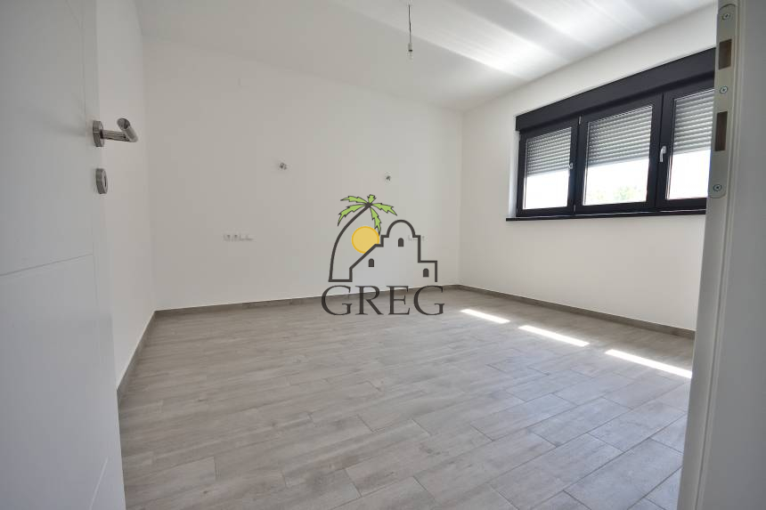Croatia, North Dalmatia, Vodice - Apartment, for sale