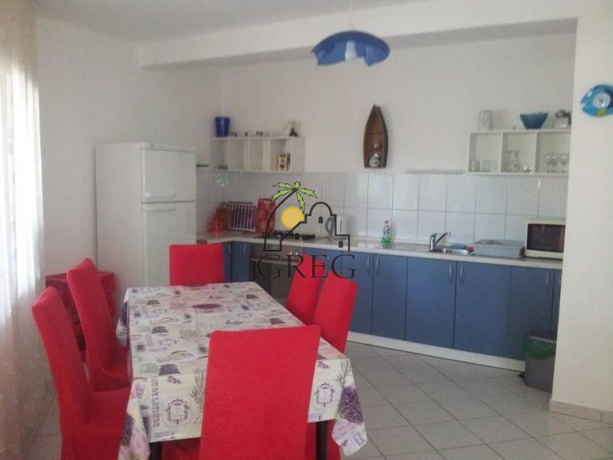Croatia, Middle Dalmatia,  - Apartment building, for sale