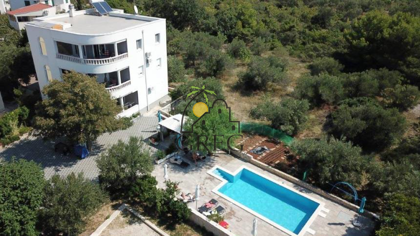 Chorwacja, Dalmacja Środkowa,  - Apartamentowiec, na sprzedaż