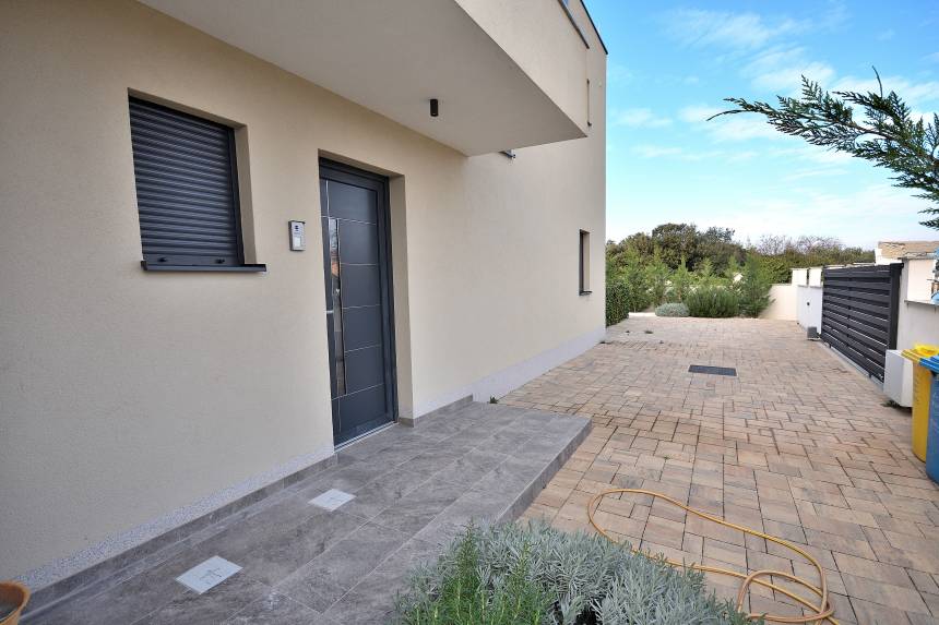 Croatia, North Dalmatia,  - Semi-detached house, for sale