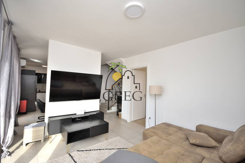 Croatia, North Dalmatia,  - Semi-detached house, for sale