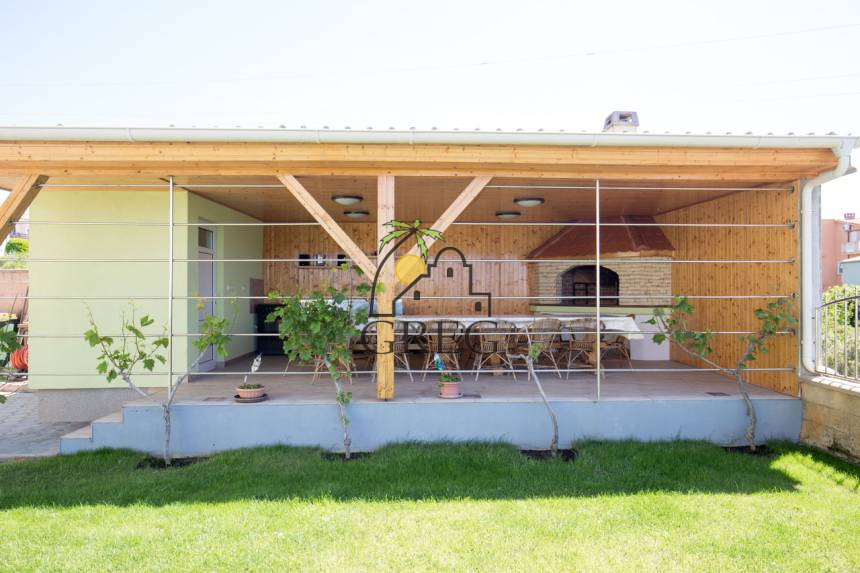 Chorwacja, Dalmacja Północna,  - Apartamentowiec, na sprzedaż