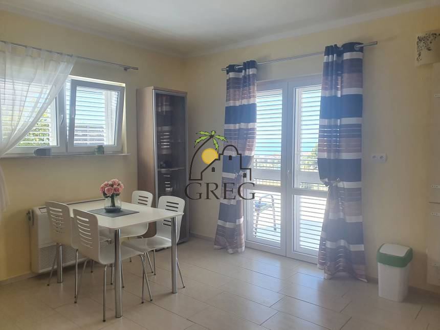 Croatia, Middle Dalmatia,  - Apartment building, for sale
