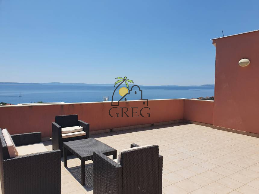 Croatia, Middle Dalmatia,  - Apartment building, for sale