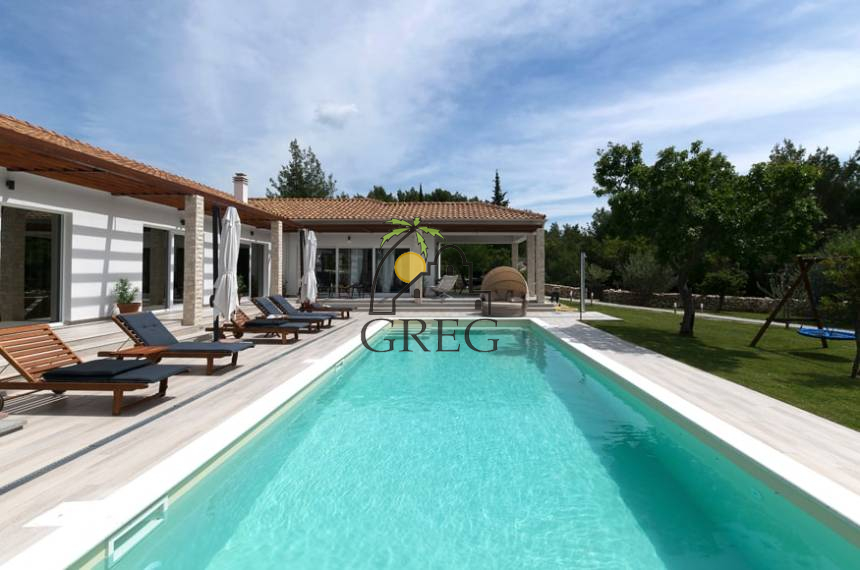 Croatia, North Dalmatia, Šibenik  - House, for sale