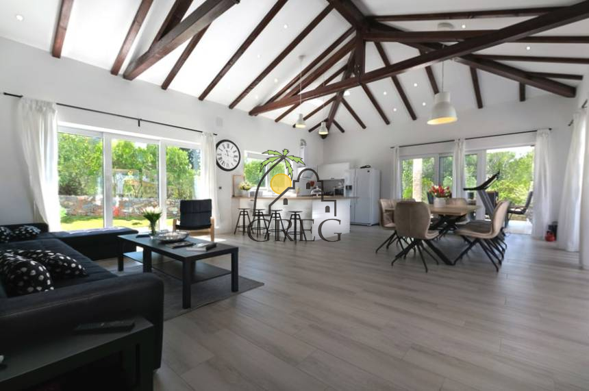Croatia, North Dalmatia, Šibenik  - House, for sale