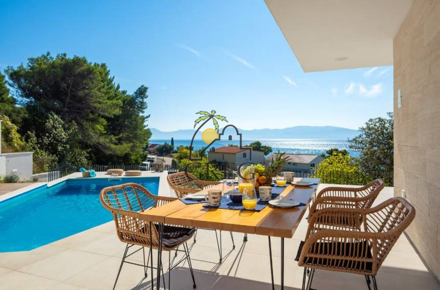 Croatia, Middle Dalmatia,  - House, for sale