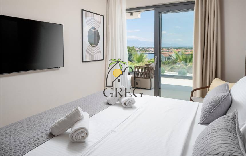 Croatia, North Dalmatia,  - House, for sale