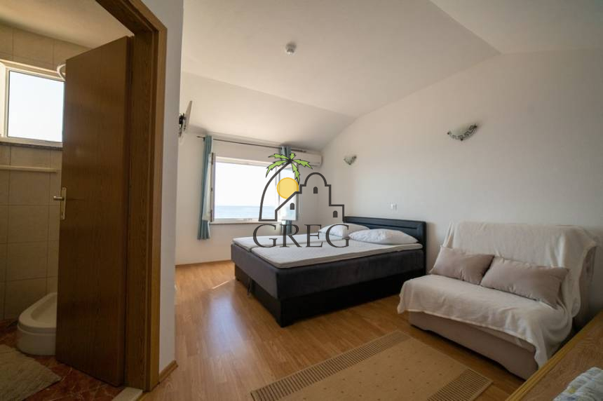 Chorwacja, Dalmacja Środkowa,  - Apartamentowiec, na sprzedaż