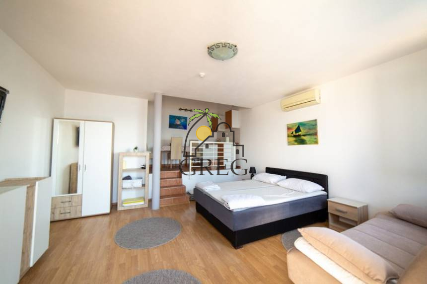 Chorwacja, Dalmacja Środkowa,  - Apartamentowiec, na sprzedaż