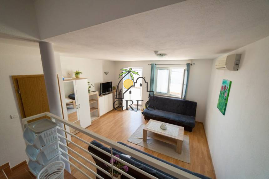 Chorwacja, Dalmacja Środkowa,  - Apartamentowiec, na sprzedaż