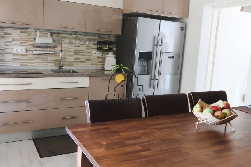 Croatia, North Dalmatia, Vodice - Apartment building, for sale