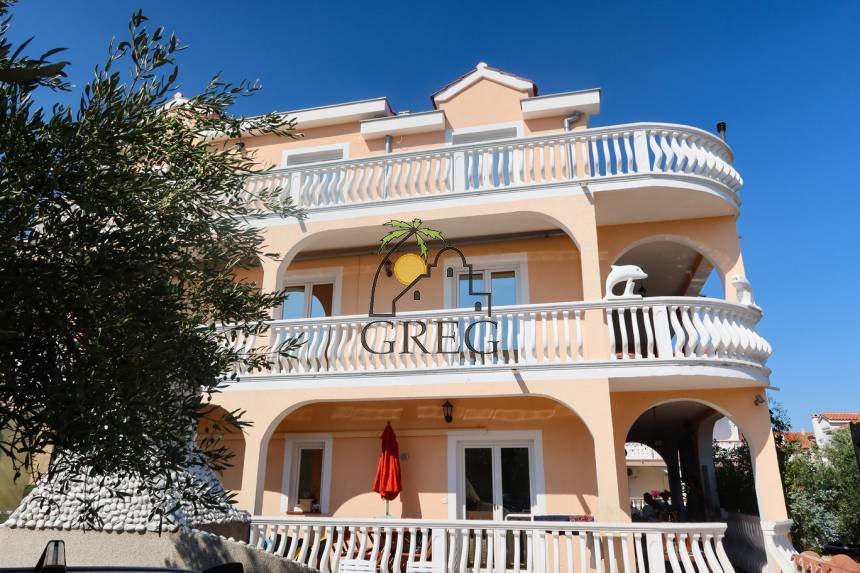 Croatia, North Dalmatia, Vodice - Apartment building, for sale