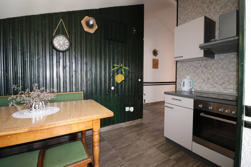 Chorwacja, Dalmacja Środkowa,  - Apartamentowiec, na sprzedaż