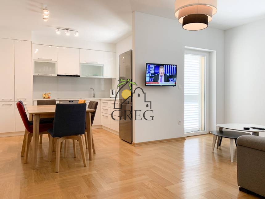 Chorwacja, Dalmacja Środkowa,  - Apartamentowiec, na sprzedaż