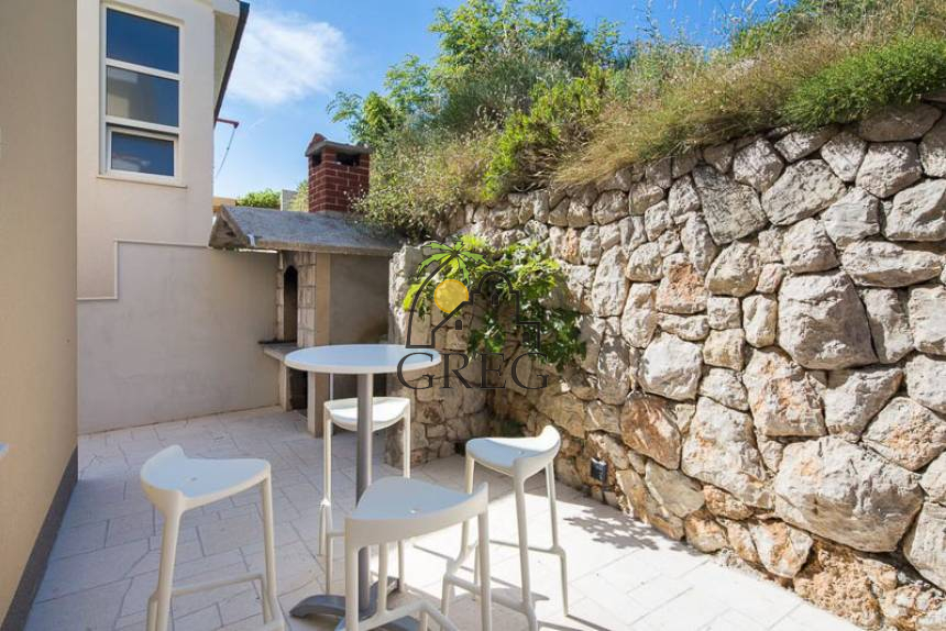 Chorwacja, Dalmacja Środkowa,  - Apartamentowiec, na sprzedaż