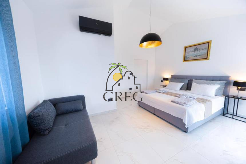 Croatia, Island of Pag,  - House, for sale