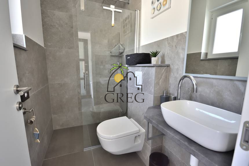 Croatia, North Dalmatia, Vodice - Semi-detached house, for sale