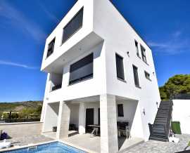 Croatia, North Dalmatia, Vodice - Semi-detached house, for sale