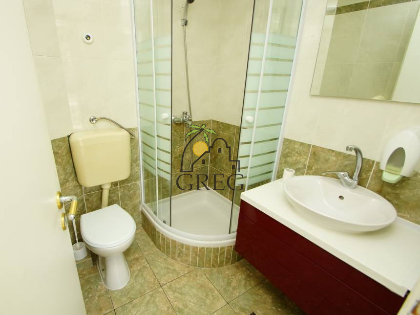 Croatia, North Dalmatia,  - Apartment building, for sale