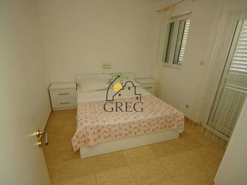 Croatia, North Dalmatia,  - Apartment building, for sale