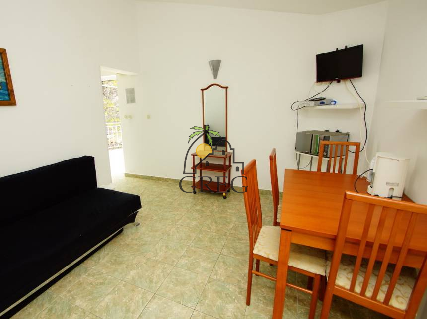 Croatia, North Dalmatia,  - Apartment building, for sale