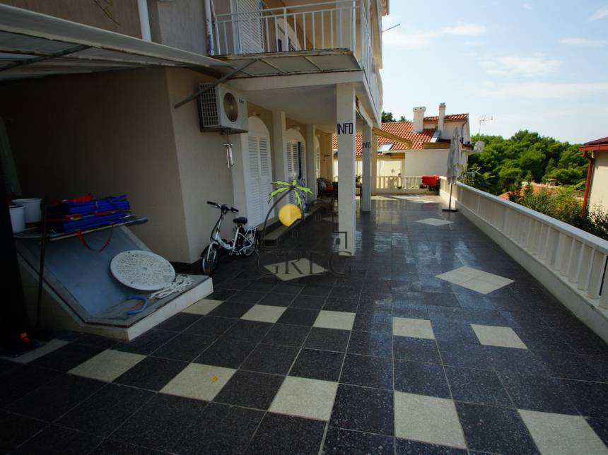 Croatia, North Dalmatia,  - Apartment building, for sale