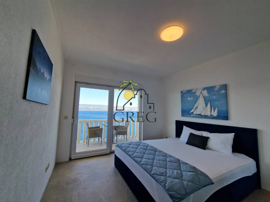 Chorwacja, Dalmacja Środkowa,  - Apartamentowiec, na sprzedaż