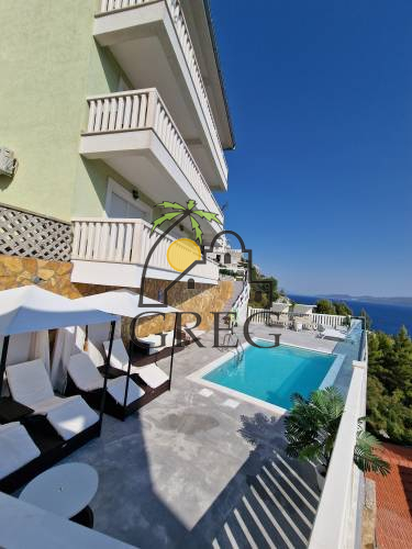 Chorwacja, Dalmacja Środkowa,  - Apartamentowiec, na sprzedaż