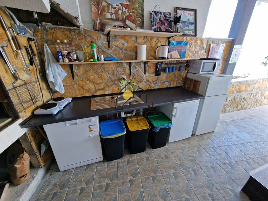 Chorwacja, Dalmacja Środkowa,  - Apartamentowiec, na sprzedaż