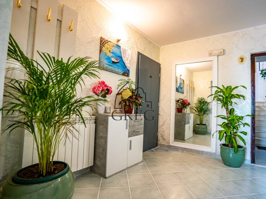 Chorwacja, Dalmacja Północna,  - Apartamentowiec, na sprzedaż