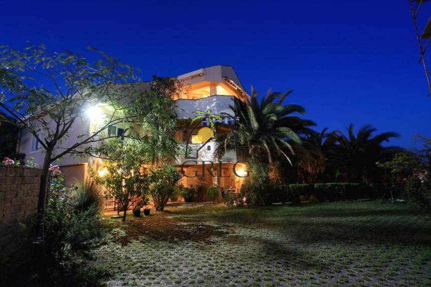 Chorwacja, Dalmacja Północna,  - Apartamentowiec, na sprzedaż