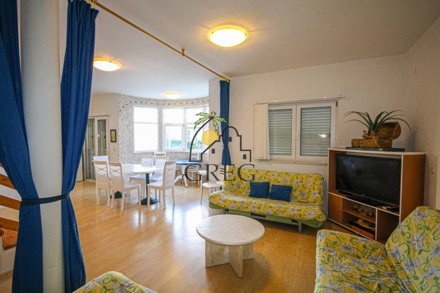 Chorwacja, Wyspa Ciovo,  - Apartamentowiec, na sprzedaż