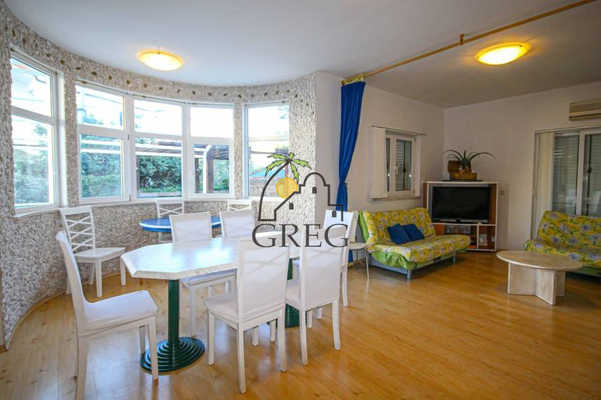 Chorwacja, Wyspa Ciovo,  - Apartamentowiec, na sprzedaż