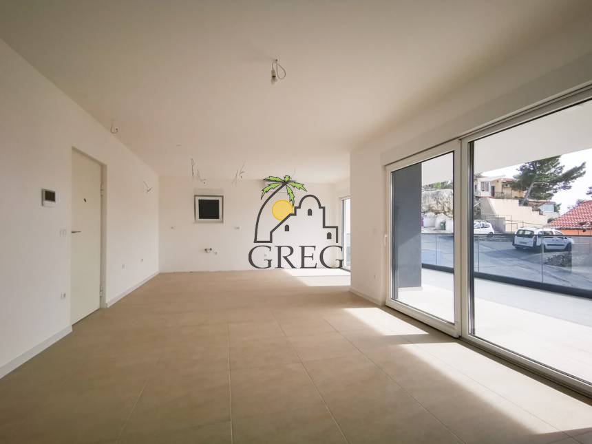 Croatia, Middle Dalmatia, Baška Voda - Apartment, for sale