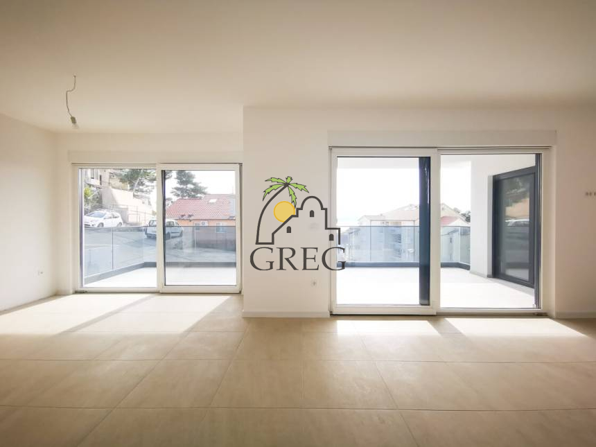 Croatia, Middle Dalmatia, Baška Voda - Apartment, for sale