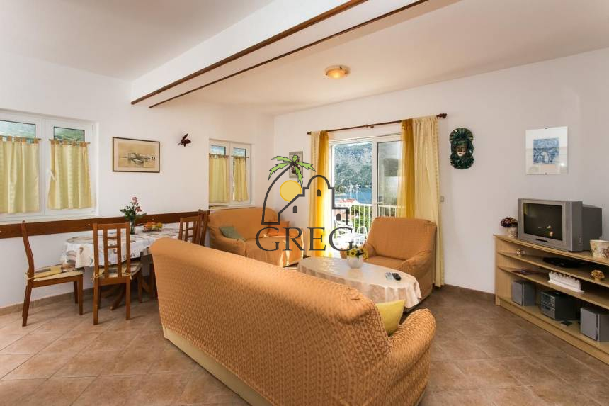 Croatia, South Dalmatia,  - Stone house, for sale