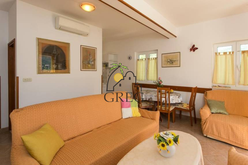 Croatia, South Dalmatia,  - Stone house, for sale